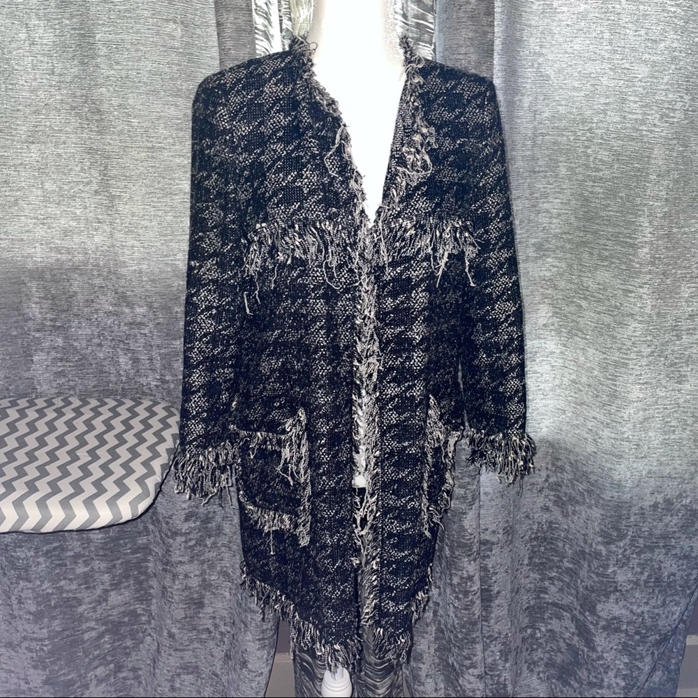 COPY - Zara woman houndstooth fringe knit cardigan smoke and pet friendly